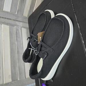 Women's Lizzy Sneakers | Mad Love | 8